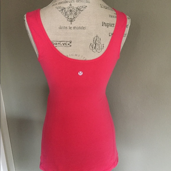 Lululemon Top 8 - Picture 2 of 3